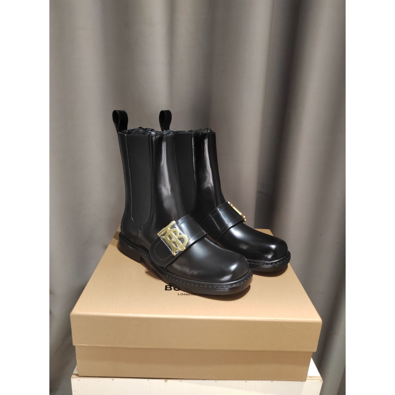 B**rry boots